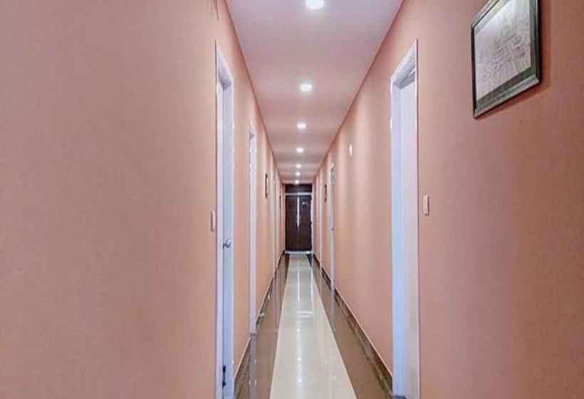 Fabhotel Shreyas Inn