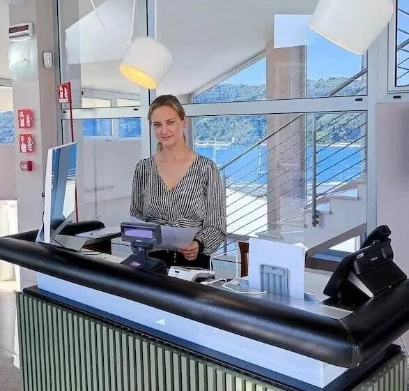 Hostelli Cristallo Park