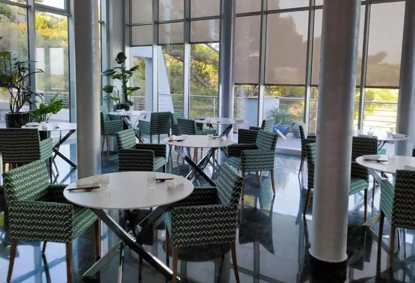 Hostelli Cristallo Park