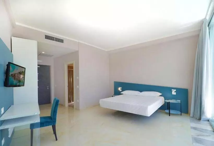 Hostelli Cristallo Park