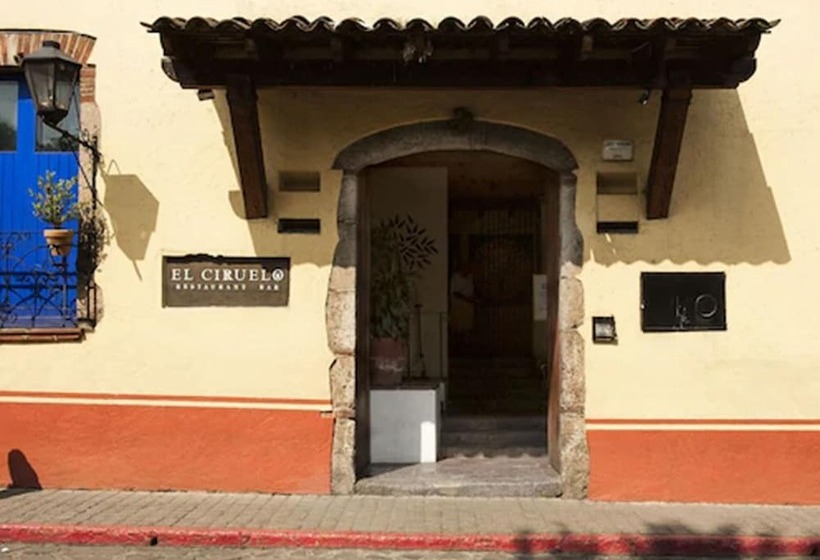 Szálloda El Ciruelo