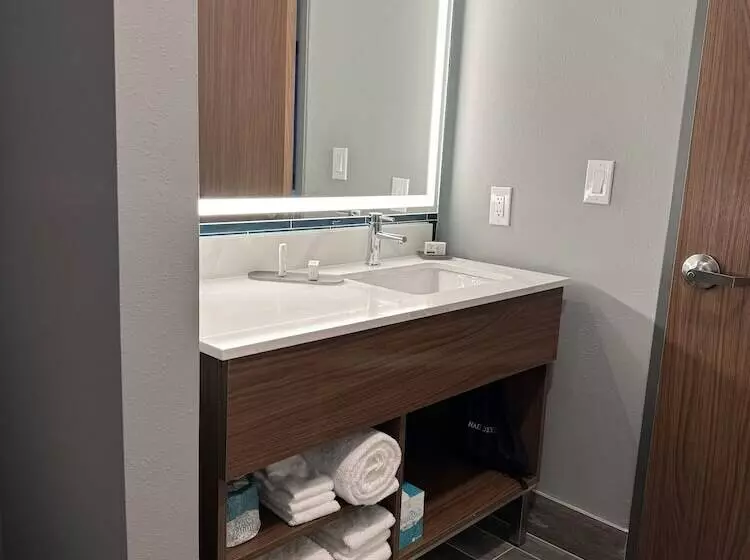 Hotelli La Quinta Inn & Suites By Wyndham Mount Laurel Moorestown