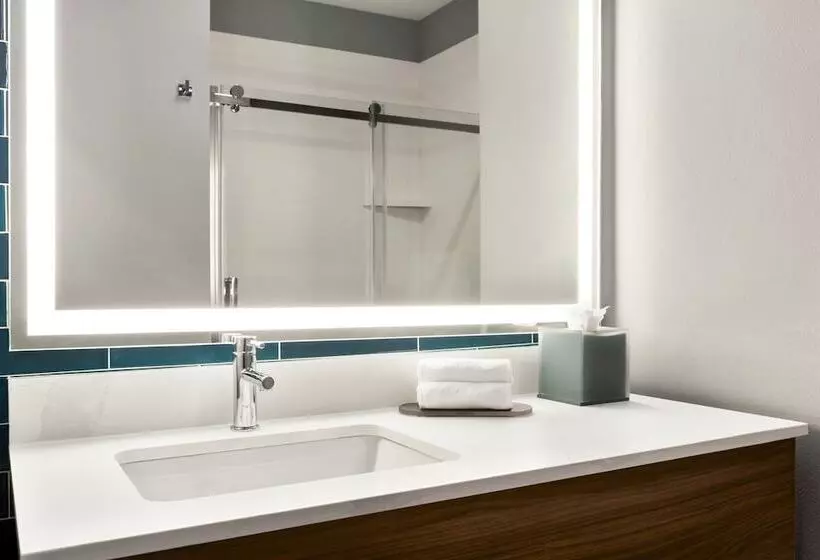 Hotelli La Quinta Inn & Suites By Wyndham Mount Laurel Moorestown