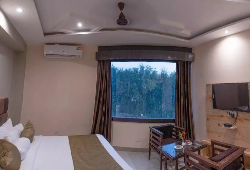 ホテル The Tattwaa Corbett Spa & Resort
