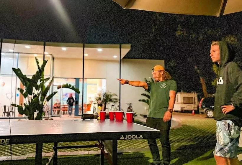 Ith Santa Barbara Beach Hostel