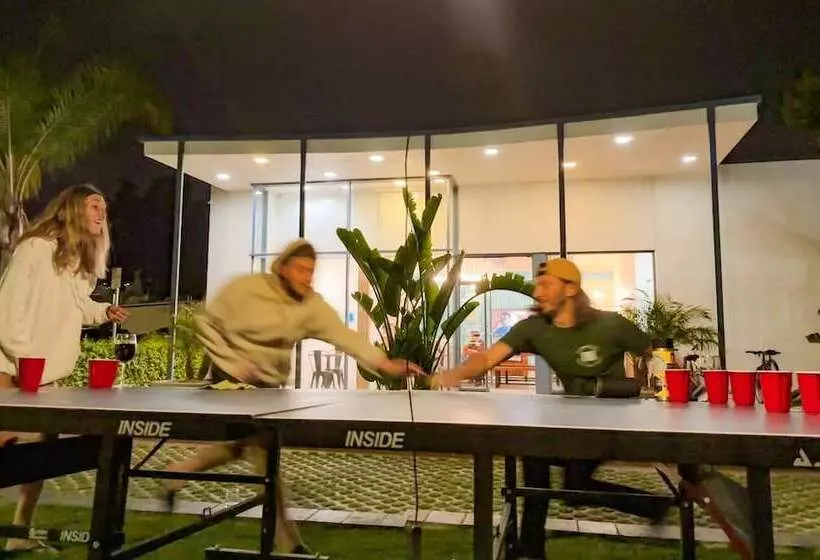 Ith Santa Barbara Beach Hostel