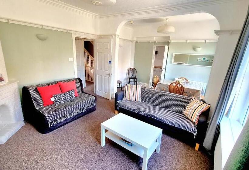 Beachcomber Holiday Apartments