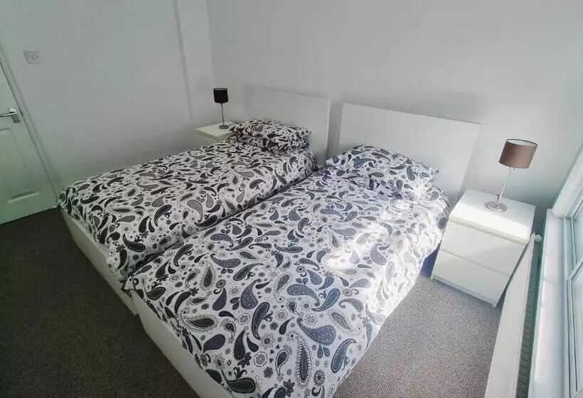 Beachcomber Holiday Apartments