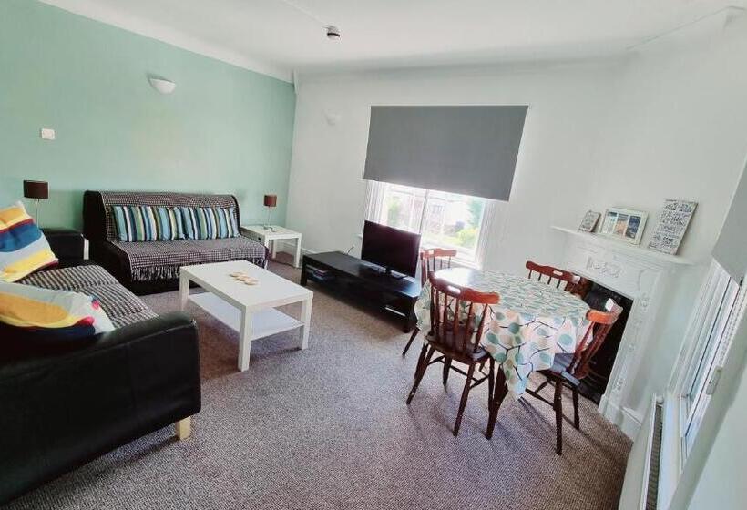 Beachcomber Holiday Apartments