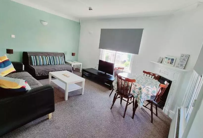 Beachcomber Holiday Apartments