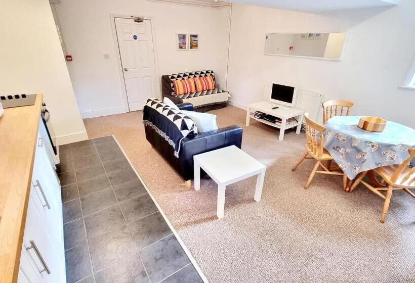 Beachcomber Holiday Apartments