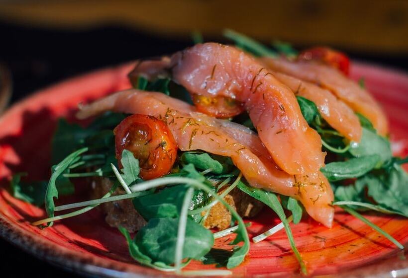 تختخواب و صبحانه Bird House