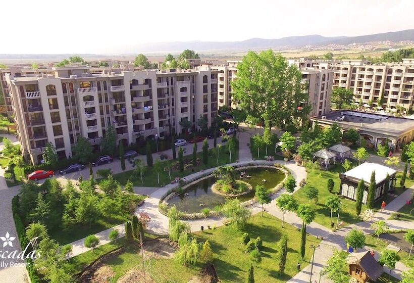 Cascadas Family Resort