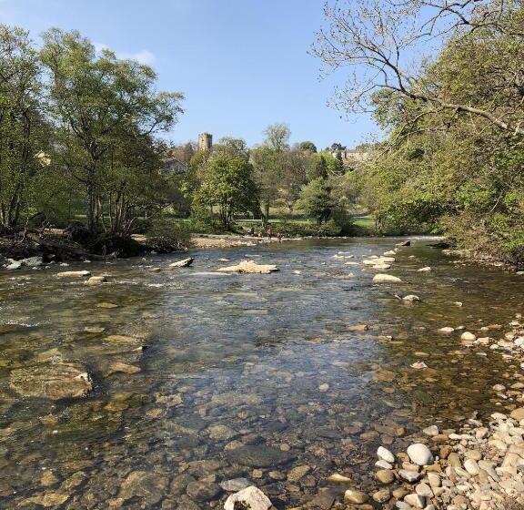 مسافرخانه The Unicorn Richmond