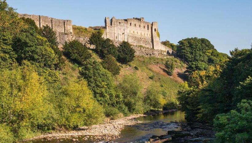 مسافرخانه The Unicorn Richmond