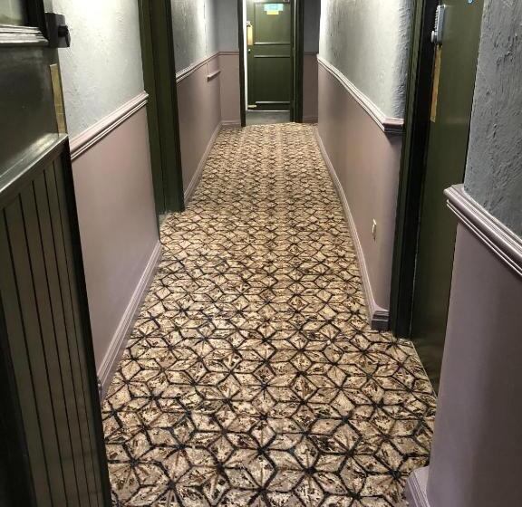 مسافرخانه The Unicorn Richmond