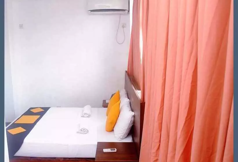 هتل 256 Townhouse Rest