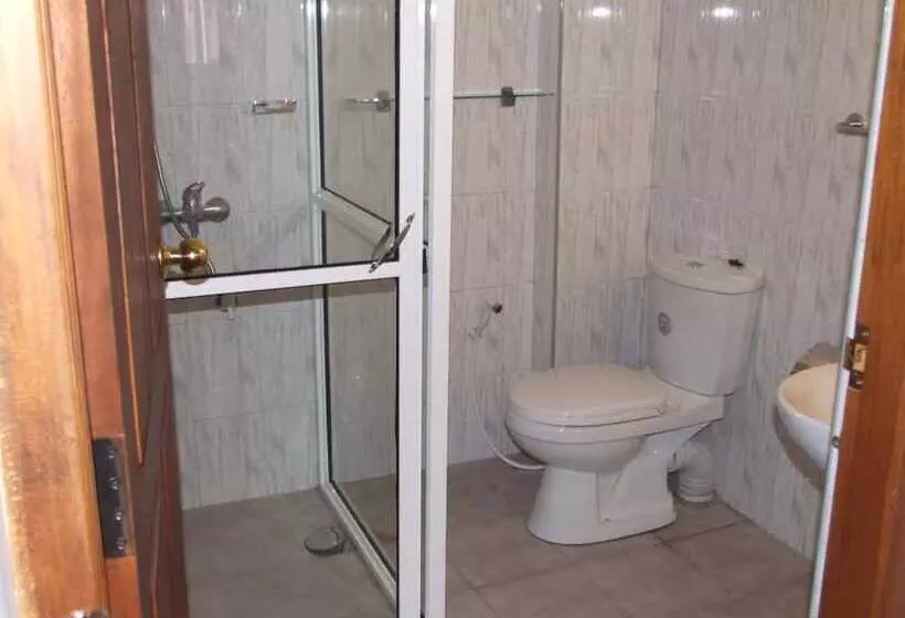 هتل 256 Townhouse Rest