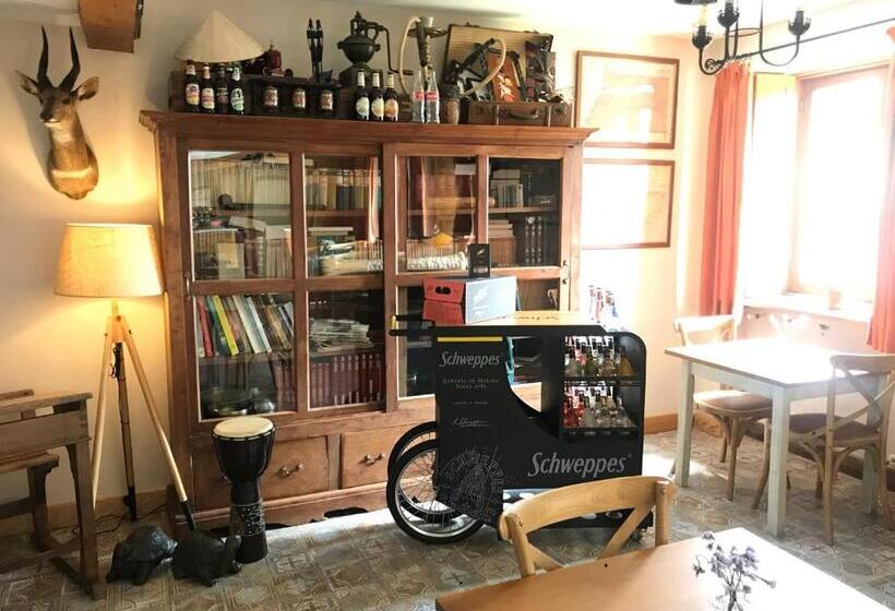 Отель Colonial De Santillana