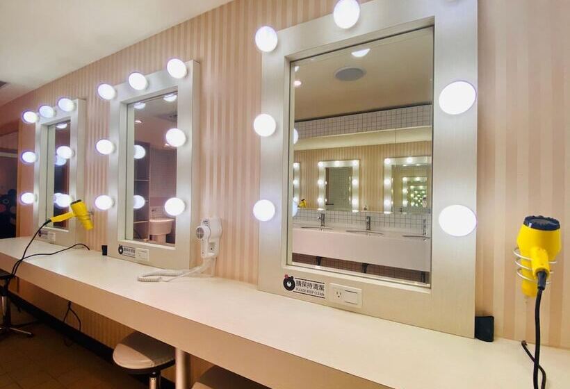 هتل کپسول Hey Bear Capsule