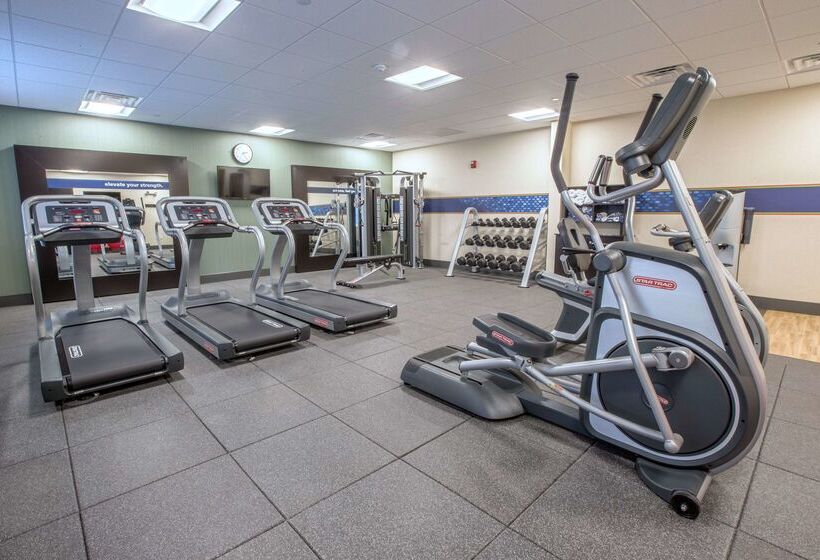 فندق Hampton Inn By Hilton Amesbury