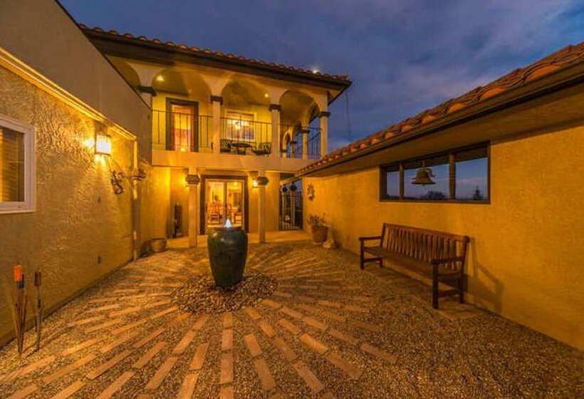 هتل High Ridge Manor