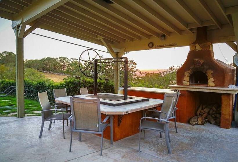 هتل High Ridge Manor