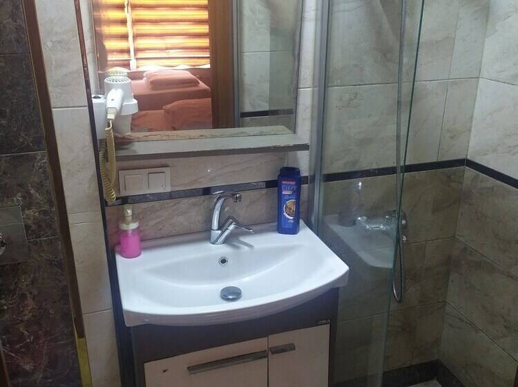 בית מלון כפרי Kiwi