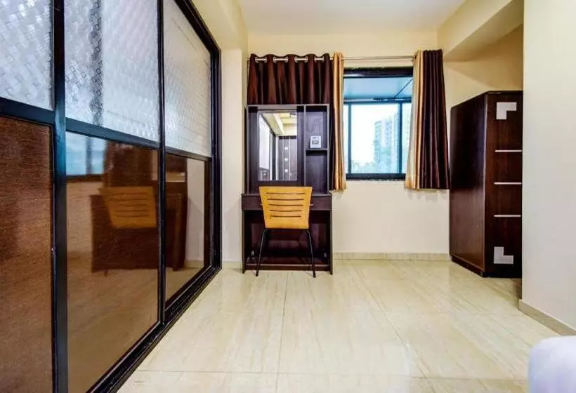 ホテル Rajdeep Inn