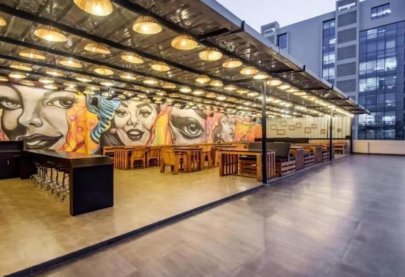 ホテル Rajdeep Inn