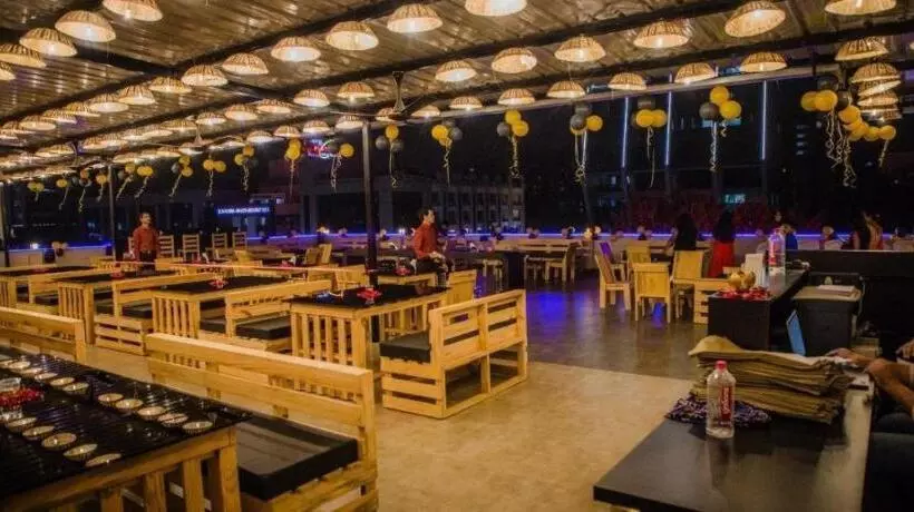 ホテル Rajdeep Inn