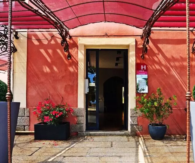 ホテル Restaurant Christophe Colomb