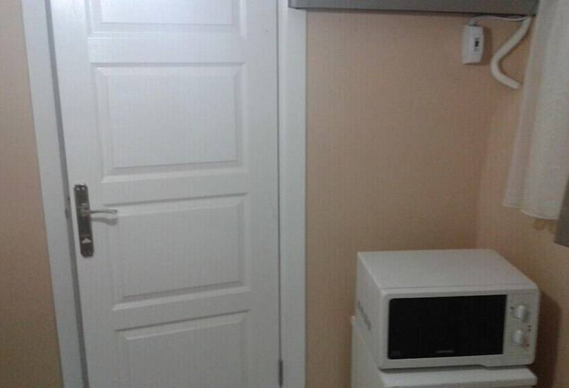 בית מלון כפרי Rose Rooms Apart