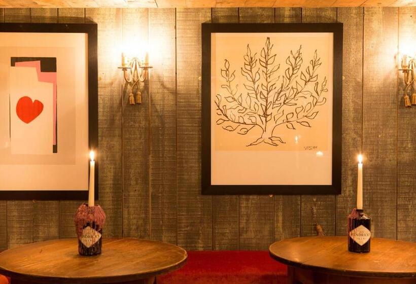 בית מלון כפרי The Crown And Sceptre