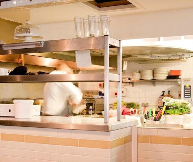 Hotel The Tommyfield