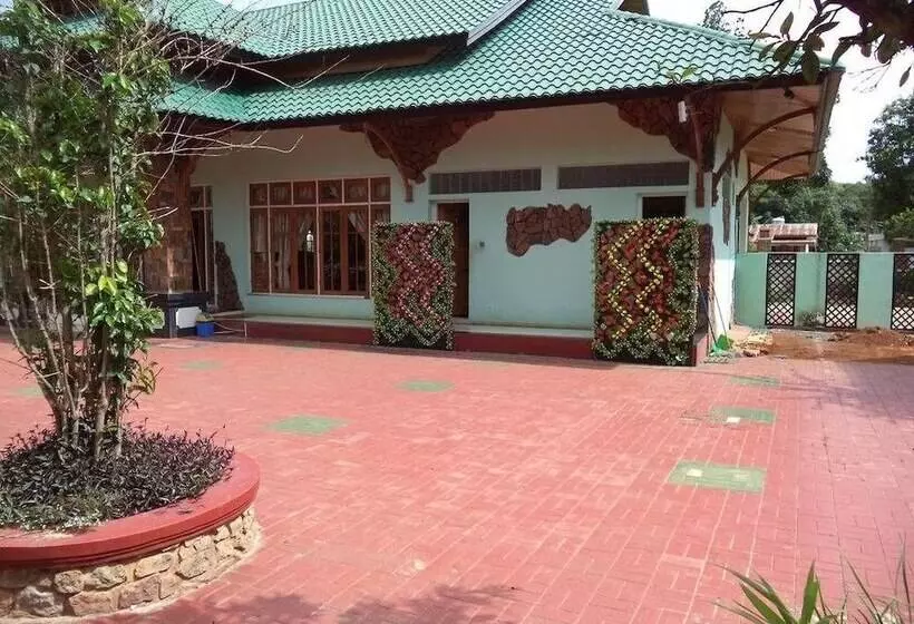 Hsaung Thazin Hotel Pyin Oo Lwin