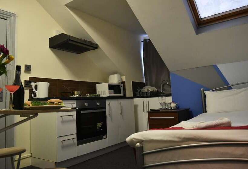 London Olympus Hotel Nirvana