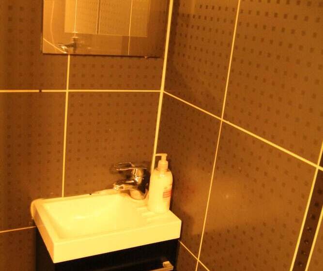 London Olympus Hotel Nirvana