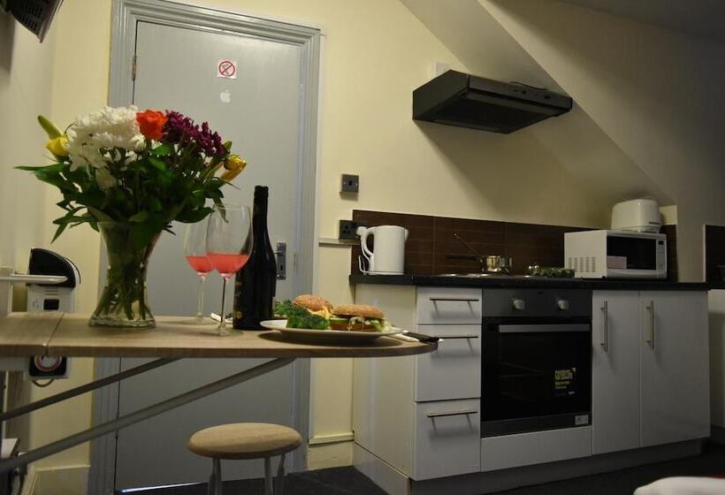 London Olympus Hotel Nirvana