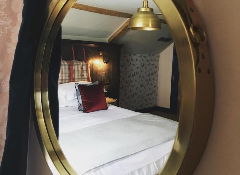 بنسيون The Stag At Stow