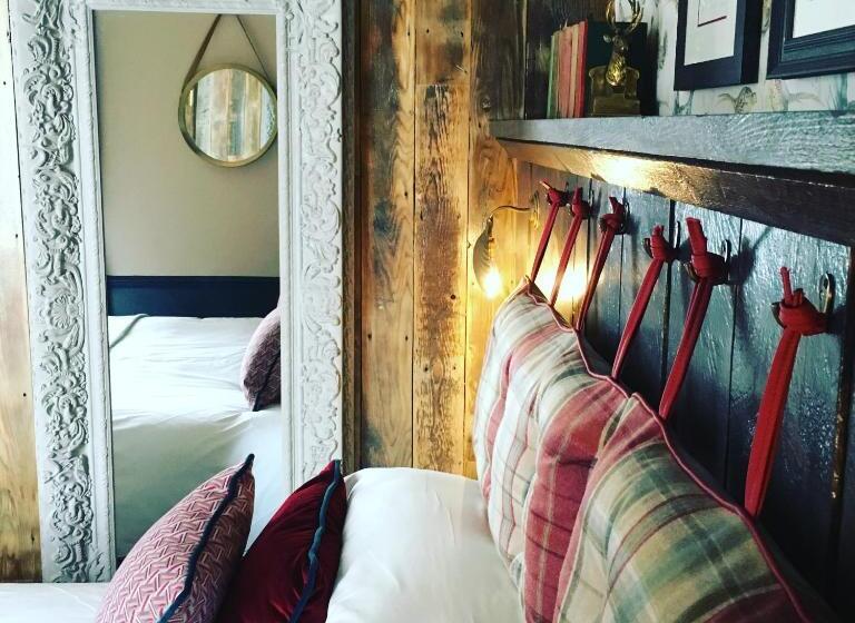 بنسيون The Stag At Stow