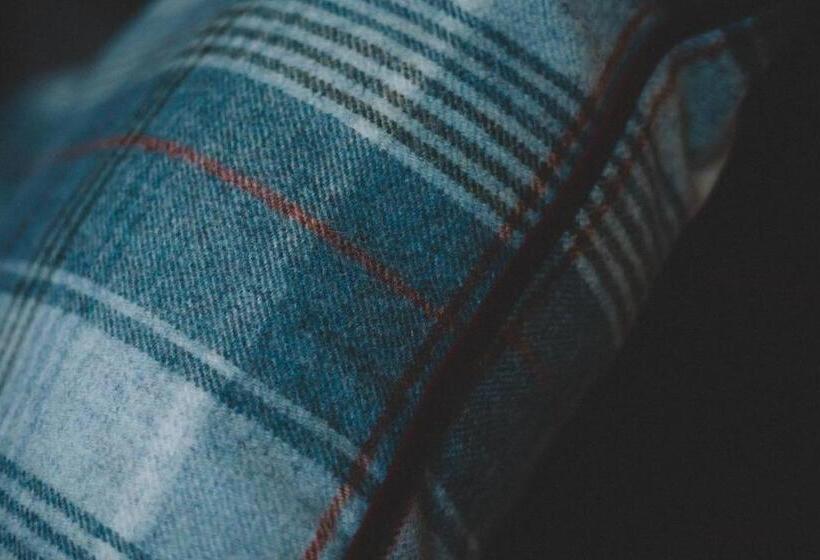 بنسيون The Stag At Stow