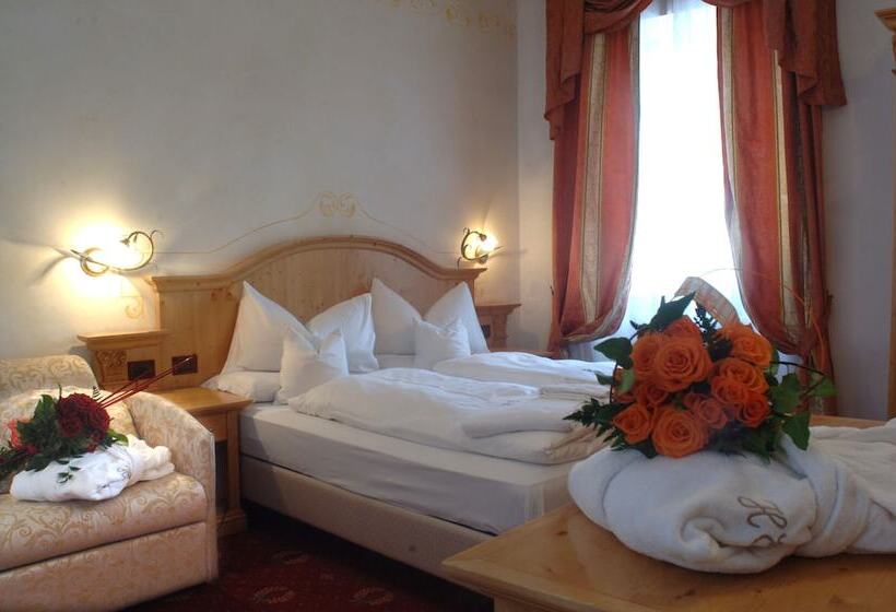 Romantic Hotel Excelsior