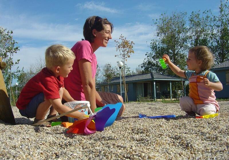 Terres De France   Hameaux Des Marines