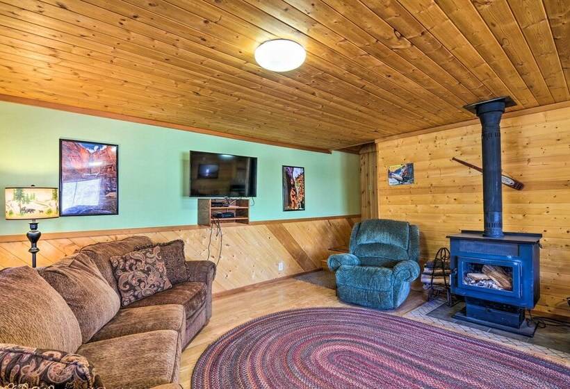 Aspen Meadow Cabin ~ 9 Miles Outside Duck Creek