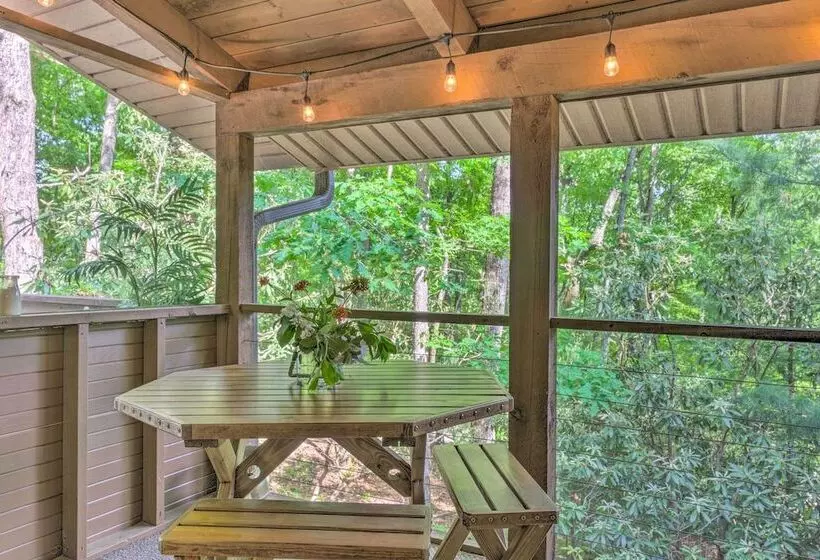 Beautiful Connestee Falls Home W/ Porch In Brevard