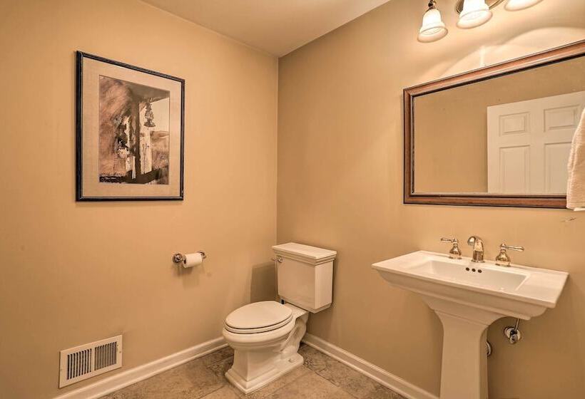 Beautiful Lakefront Retreat W/ Deck & Views!