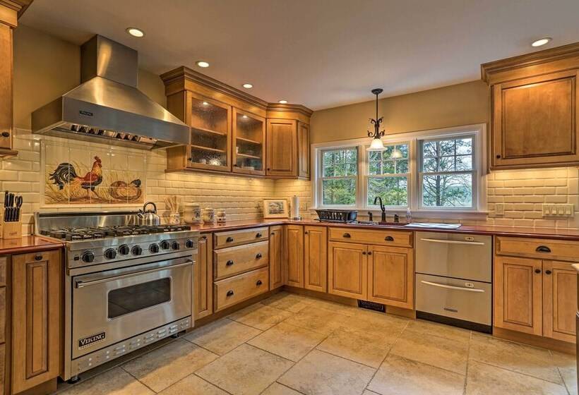 Beautiful Lakefront Retreat W/ Deck & Views!