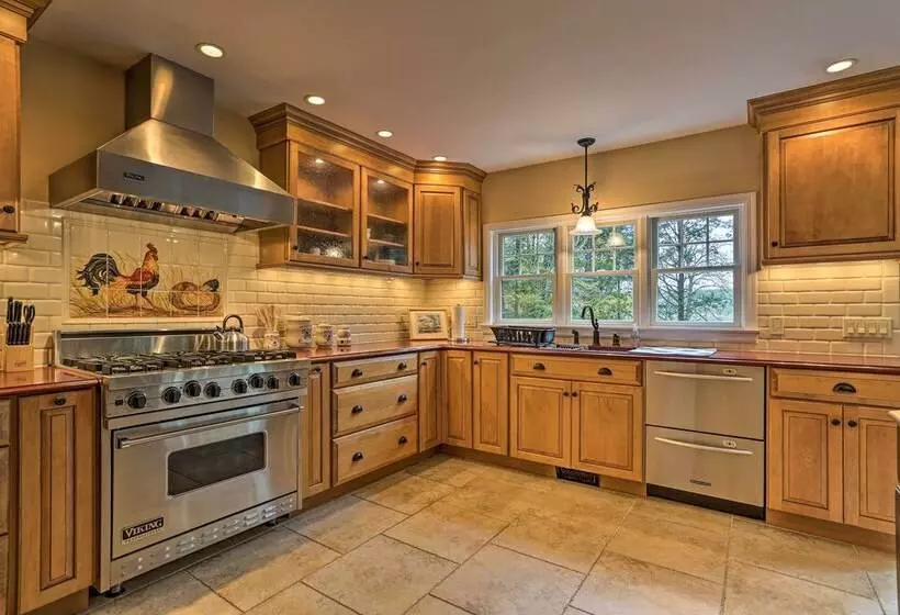 Beautiful Lakefront Retreat W/ Deck & Views!