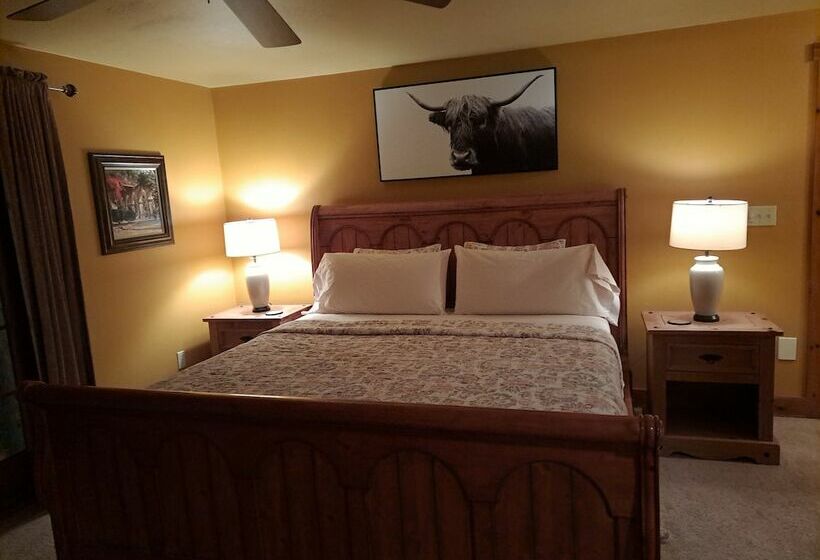 ベッドアンドブレックファースト Chanticleer Cabins